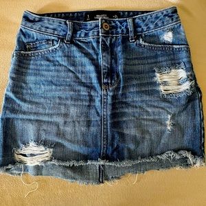 Hollister Sz 1 W 25 Skirt